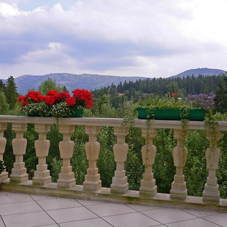 Hotel Villa Romantica ชกลาร์สกา ปอเรมบา ภายนอก รูปภาพ