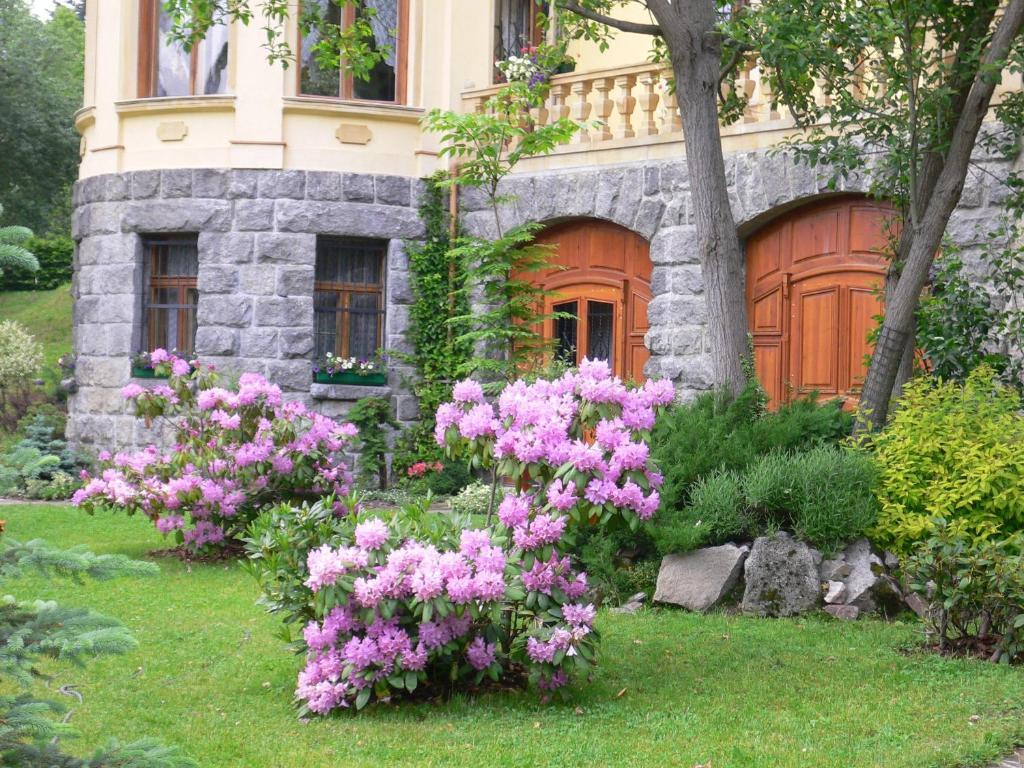 Hotel Villa Romantica ชกลาร์สกา ปอเรมบา ภายนอก รูปภาพ