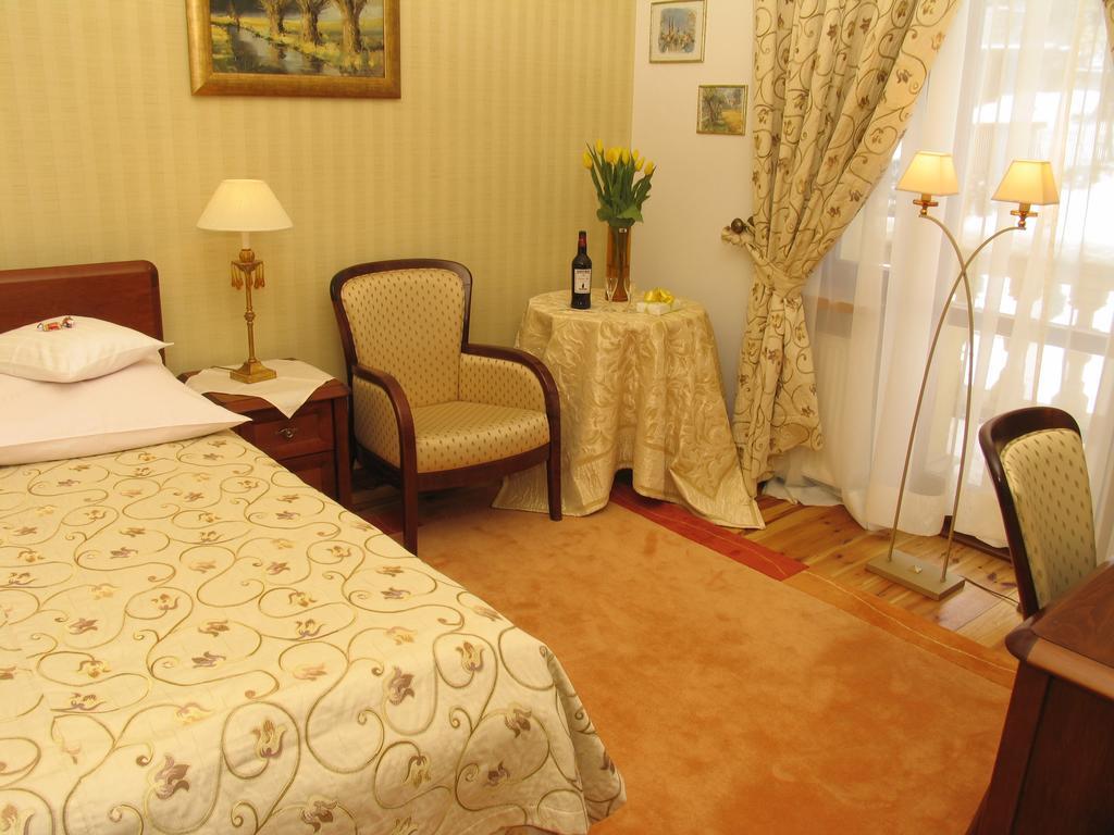 Hotel Villa Romantica ชกลาร์สกา ปอเรมบา ห้อง รูปภาพ