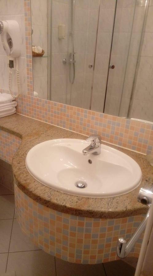 Hotel Villa Romantica ชกลาร์สกา ปอเรมบา ภายนอก รูปภาพ